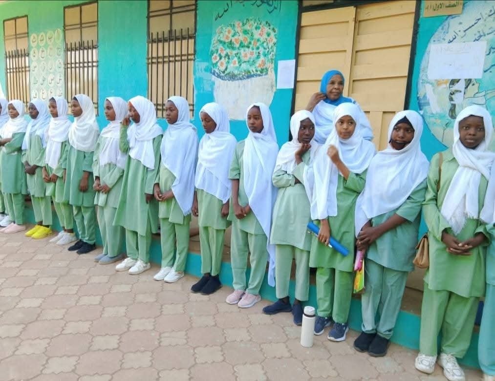 جلس لها 150 الف تلميذ وتلميذة ..والي الخرطوم يدشن انطلاق إمتحانات الشهادة الابتدائية