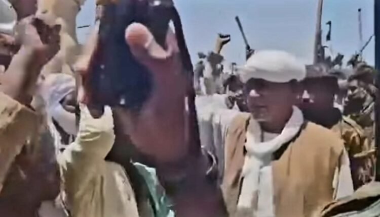 موسى هلال يصل مناطق سيطرة الجيش السوداني وأول ظهور له وسط قواته”فيديو”