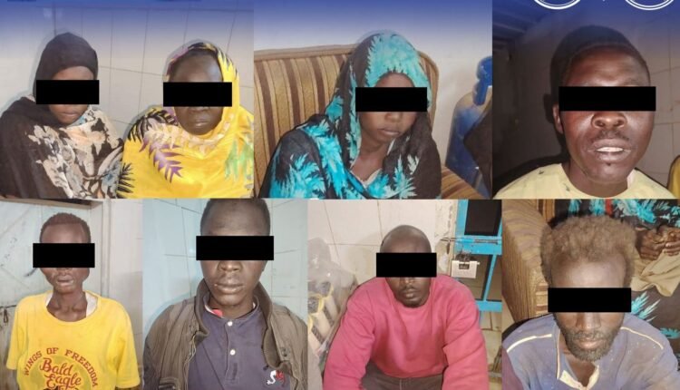 شرطة الخرطوم تنفذ حملة أمنية كبرى وتقبض على نساء في “عصابة9طويلة”