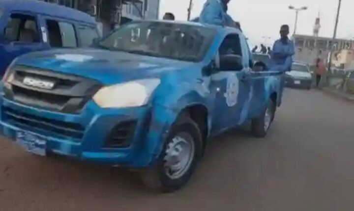 قتله رميًا بالرصاص ليمنعه من التبول