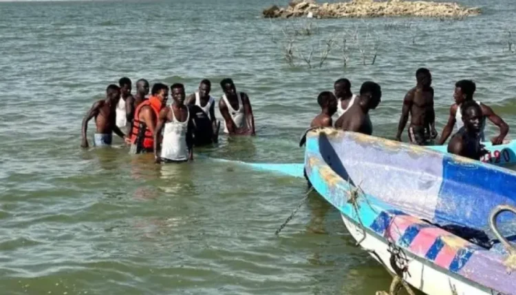 غرق عبارة نيلية تحمل 16 شخصاً في النيل الأبيض