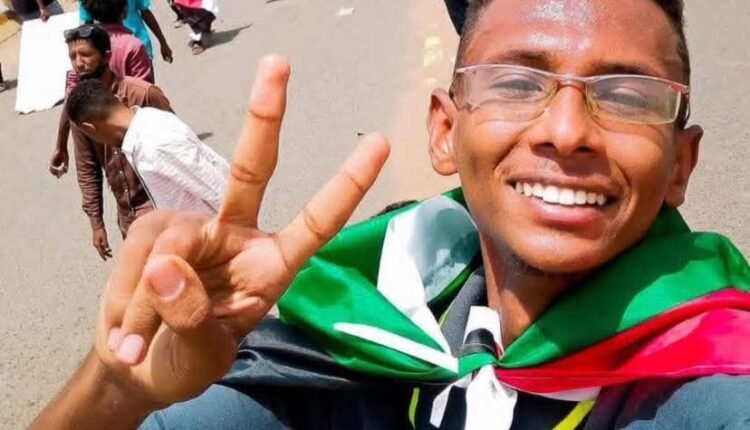 محكمة دنقلا تفرج عن الناشط السياسي منيب عبد العزيز بعد شطب تهم خطيرة تصل عقوبتها إلى الإعدام