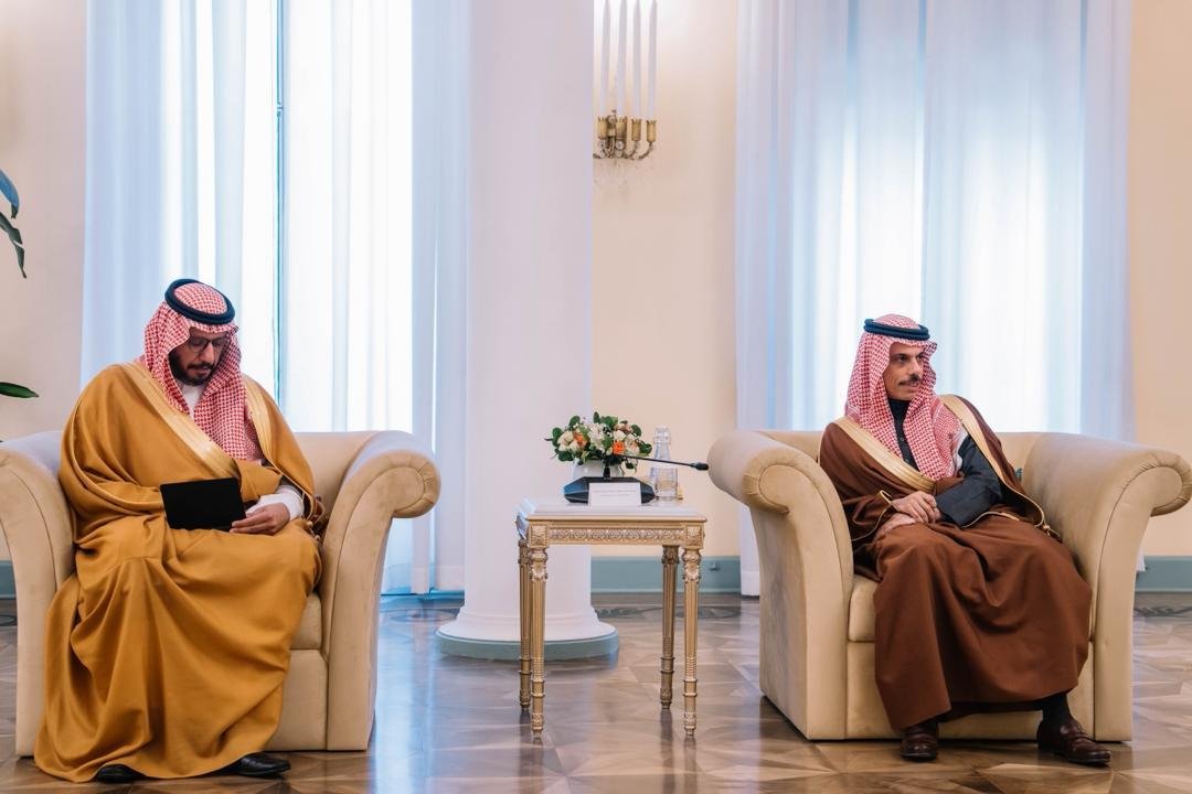 وزير الخارجية السعودي يصل أديس أبابا وأردوغان يلتقي أبي أحمد الاسبوع المقبل .. الرئيس الإثيوبي يعلن ملفات الزيارة.. خطوة دبلوماسية لإنهاء مشروع بن زايد