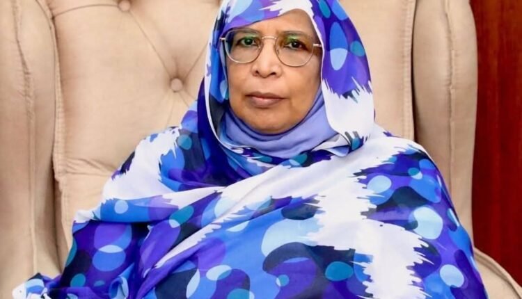 وزيرة مجلس الوزراء لمياء عبد الغفار تكشف في بيان تفاصيل إعفائها من منصبها..في إجازة خارج السودان