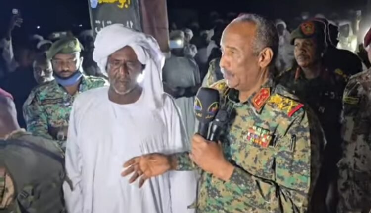 تصريحات ساخنة من البرهان.. نحن ما خايفين من زول لا نعرف مؤتمر وطني ولا إخوان مسلمين ولا شيوعيين ويعلن ثلاث لاءات ويعلق على سقوط بارا وكرنوي”فيديو”