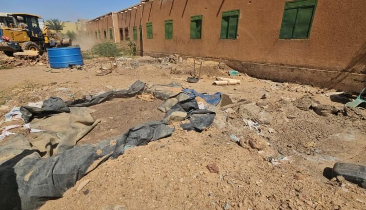 كشف تفاصيل كارثية لممارسة الدعم السريع التعدين داخل مدارس ومواقع سكنية في الخرطوم