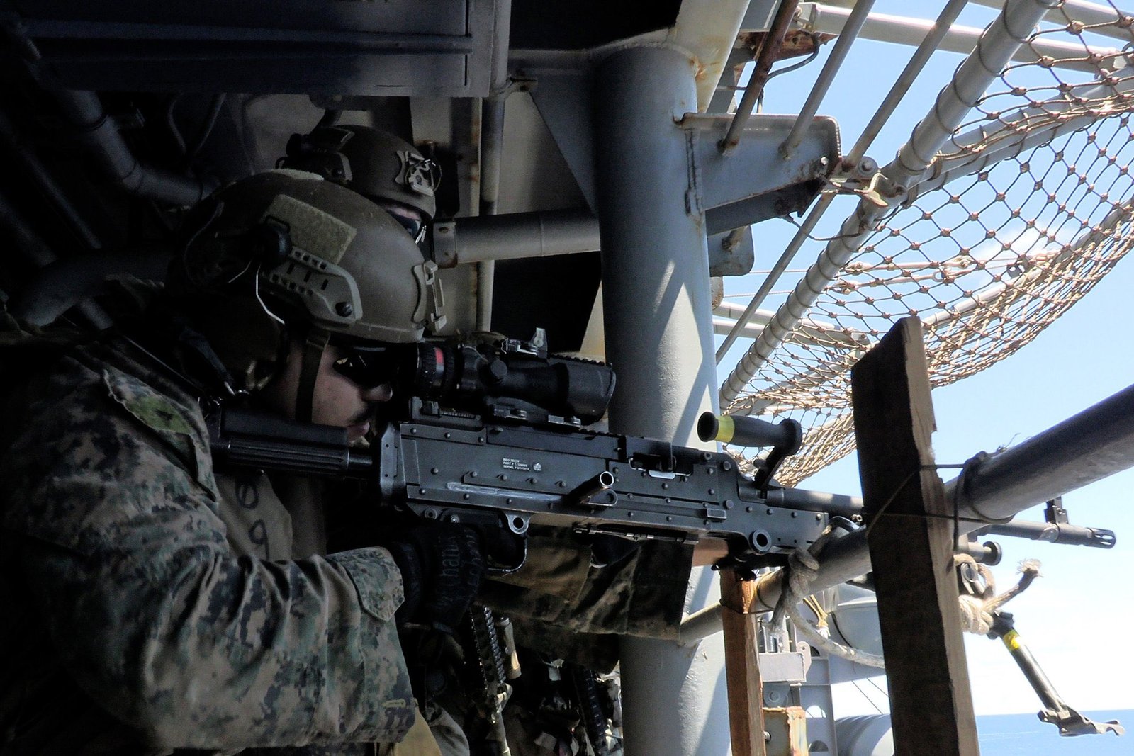 أمريكا تعلن وصول 3500 جندي من المارينز إلى الشرق الأوسط على متن سفينة حربية