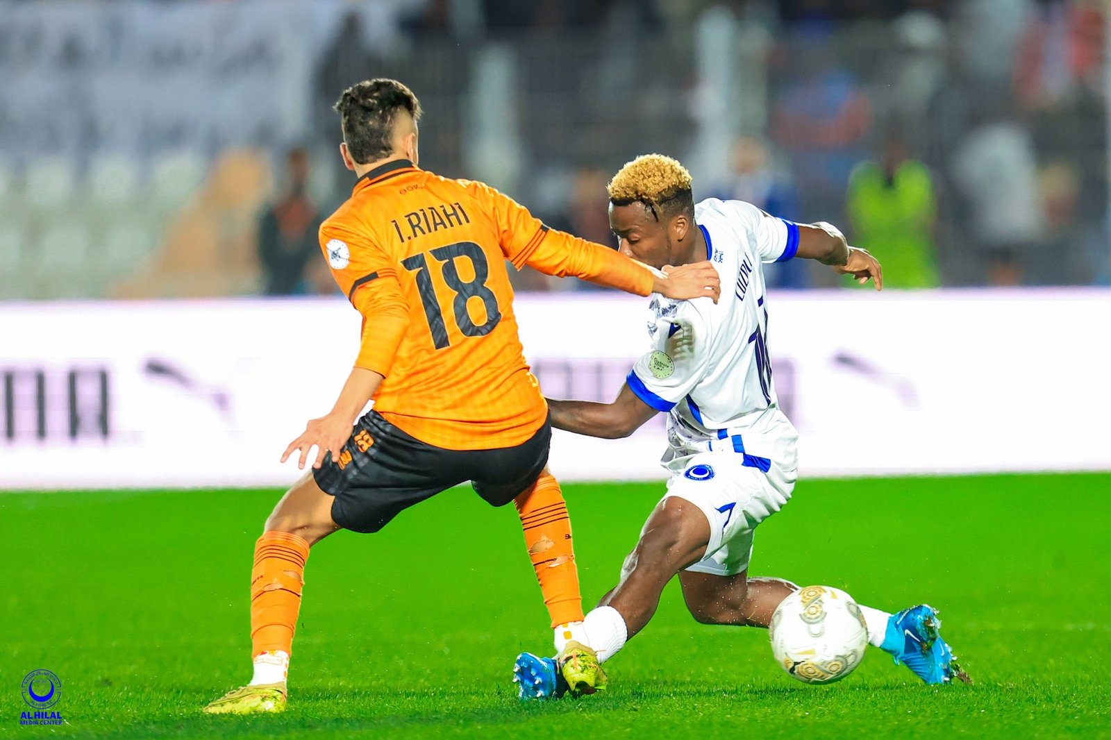 الهلال السوداني يفرض التعادل على نهضة بركان المغربي وأول تعليق من المدرب"ريجيكامب"فيديو