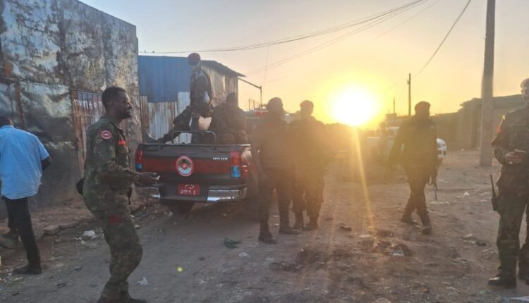 قوات مشتركة من 15 جهة تنفذ عملية تطويق أمني كبيرة في الخرطوم