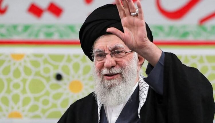 عاجل .. ترمب يعلن مقتل علي خامنئي المرشد الإيراني وايران تنفي