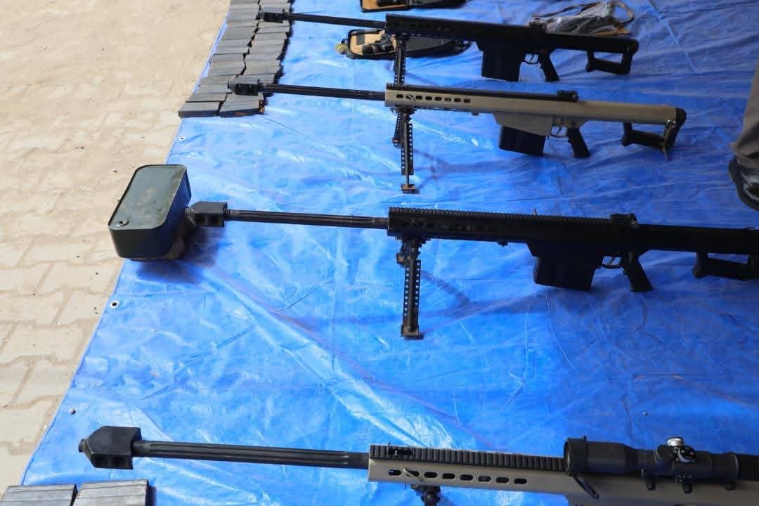 ضبط أسلحة ضخمة بنادق قناصة وكلاشنكوف كاتم صوت ومتهمين أجانب بعملية أمنية كبيرة في بورتسودان"بالصور"