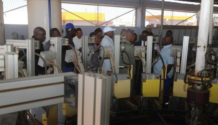 توجيهات وتحركات من وزارة الطاقة بشأن مستودعات تخزين المواد البترولية والأنابيب بالخرطوم