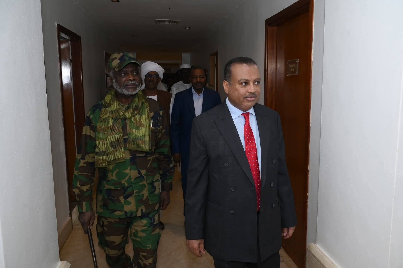 مناوي يكشف تفاصيل اتفاقات في إجتماع الكتلة الديمقراطية بمشاركة نجل الميرغني والناظر ترك وموسى هلال