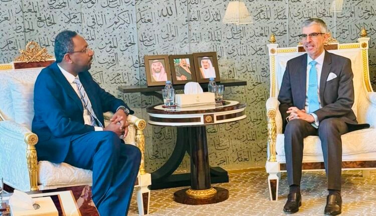 مستشار البرهان يكشف تفاصيل إجتماعات مهمة في نيويورك والأمم المتحدة تعترف بشرعية الحكومة السودانية الحالية