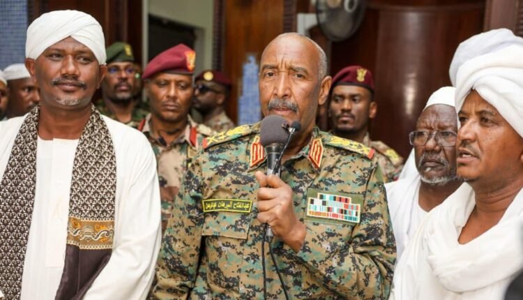 البرهان من عزاء الشيخ الطيب الجد يتحدث عن إلصاق تهمة بأهل الطرق الصوفية ويوجه دعوات للم شمل السودانيين