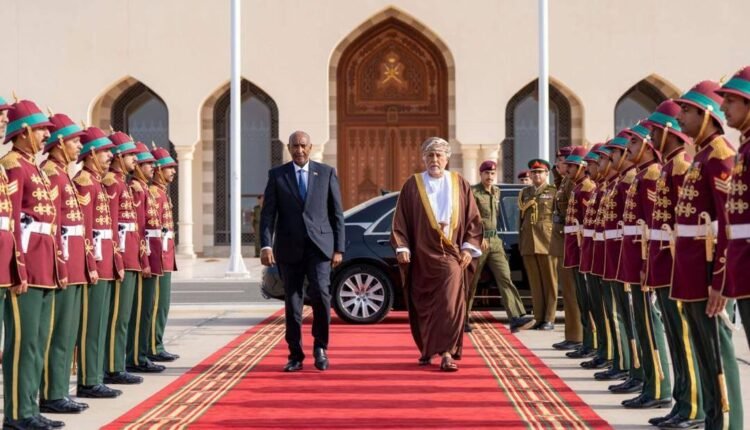 البرهان من سلطنة عمان يرسل رسائل لدول الخليج بعد هجمات إيران