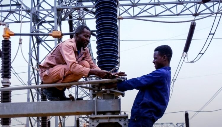 كهرباء السودان تكشف تفاصيل قطوعات ناتجة عن خروج محول وقصف مسيرات