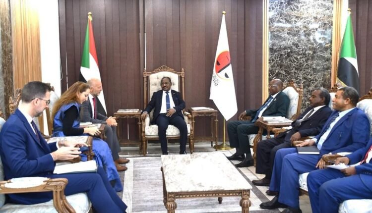 السودان يتحرك مع الصليب الأحمر بشأن المدنيين المختفين قسريًا المحتجزين لدى الدعم السريع..مع دخول الحرب عامها الرابع