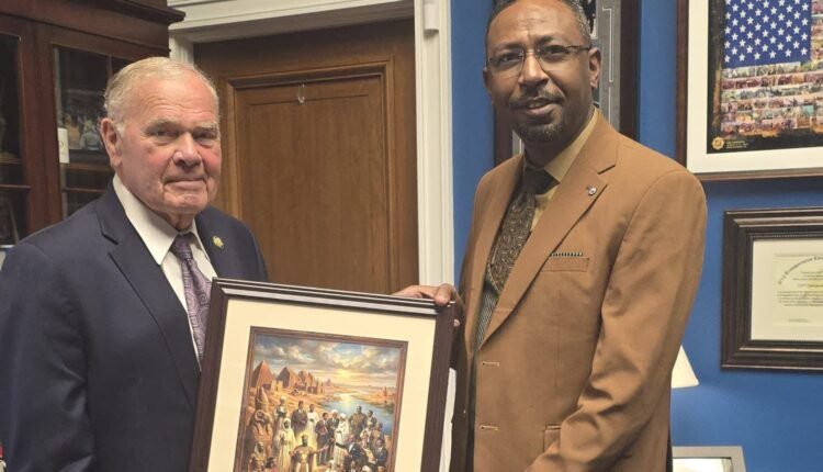 أمجد فريد مستشار البرهان يكشف عن تحركات مع مسؤوليين في أمريكا بشأن الإمارات وتدفق السلاح لحرب السودان