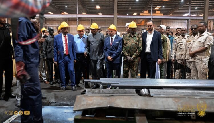عودة مصنع بالخرطوم بإنتاج 10 آلاف طن حديد شهريًا ومطارات وصالات لأول مرة بعد الحرب ورئيس الوزراء يعلق..إستعاد السودان عافيته الصناعية
