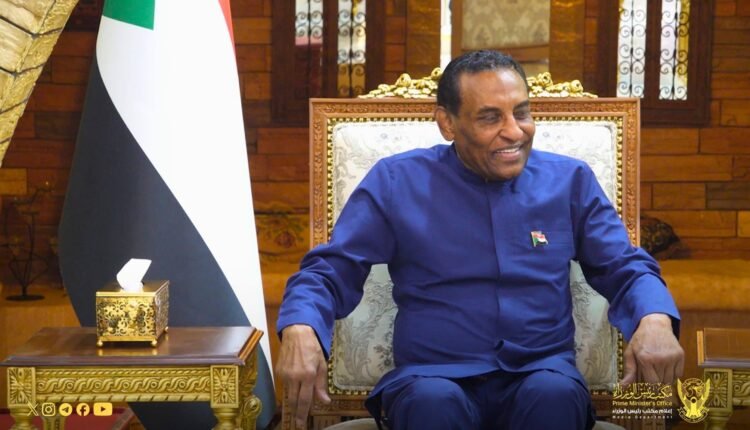 مبادرة كامل إدريس أم حكومة الأمل؟هل أصبح السفير الثمانيني نور الدين ساتي بيده الحل لمعضلات البلاد؟وتوقعات حرب جديدة في هذه الحالة..