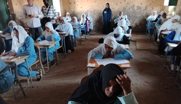 طلاب يشكون من مادة التربية الاسلامية في إمتحانات الشهادة السودانية ..شيخ الزين مابنجح فيهو