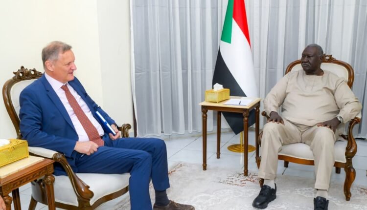 نائب البرهان يقدم طلب عاجل لـ الإتحاد الأوروبي