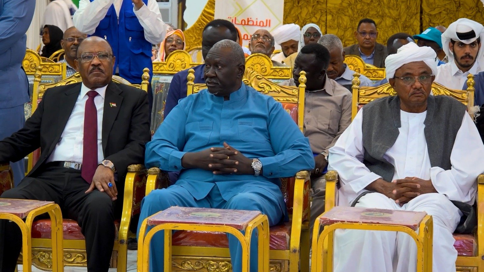 مجلس السيادة يعلن أول رد رسمي على مؤتمر برلين..تحذير من تدخل جهات خارجية في حرب السودان مجلس السيادة يعلن أول رد رسمي على مؤتمر برلين..تحذير من تدخل جهات خارجية في حرب السودان