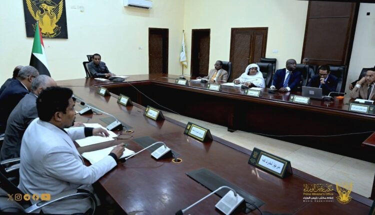 مجلس الوزراء السوداني يصدر 8 قرارات مهمة لمحاصرة سعر الصرف