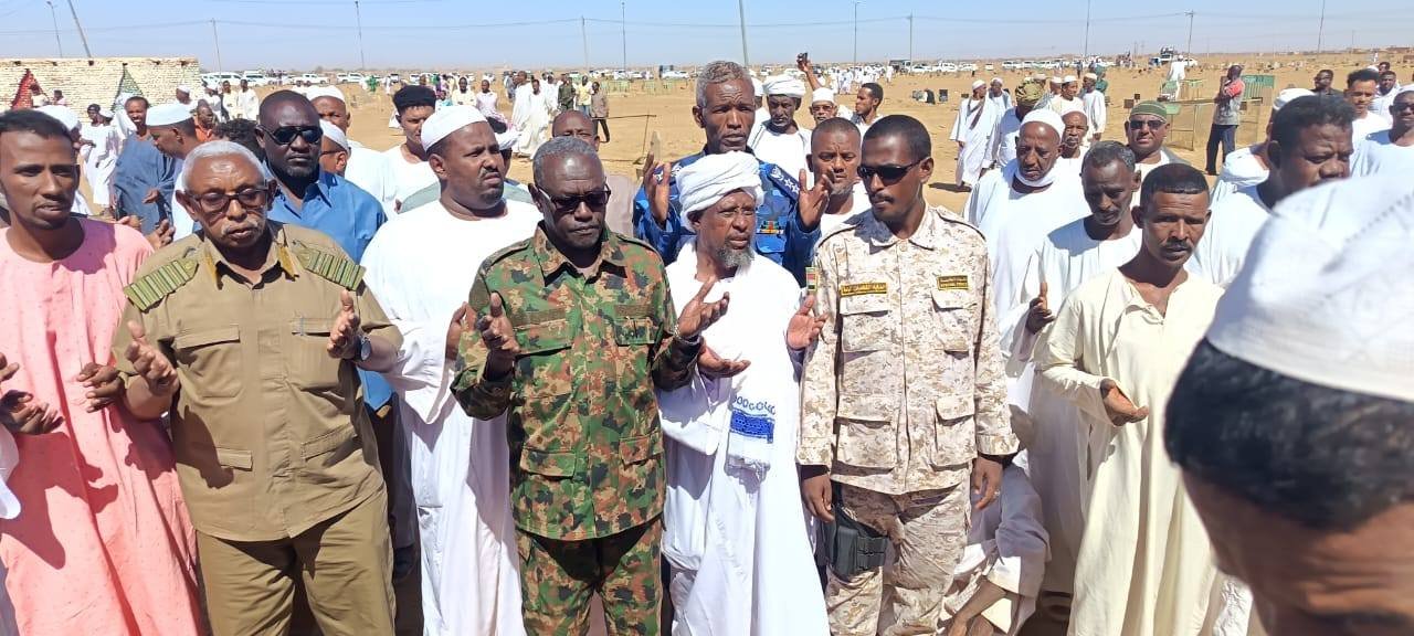 جموع غفيرة تُشيع الشيخ الطيب الجد وظهور قائد كتائب البراء بن مالك