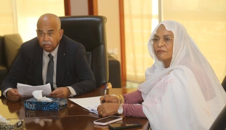 تحركات من وزير الطاقة ومحافظ بنك السودان بشأن إستيراد الوقود..لتلافي أزمة حرب الخليج