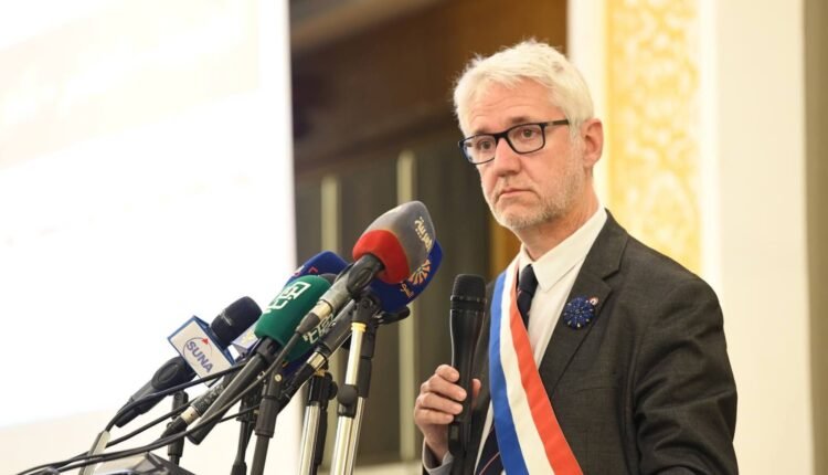 وفد من البرلمان الفرنسي يستمع لشهادات ناجين وشهود عيان من دارفور حول انتهاكات الدعم السريع