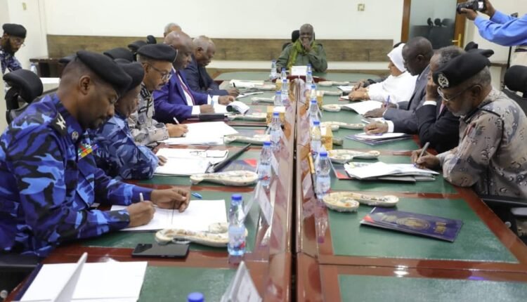 مجلس الوزراء يصدر موجهات بمنع بيع وتصدير الذهب خارج قنوات وزارة المعادن وبنك السودان ويتحكم في الأسعار والتخزين