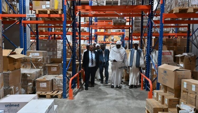 الصحة السودانية تعلن توزيع إمداد دوائي لجميع الولايات الآمنة يكفي لمدة 3 أشهر
