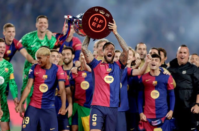 برشلونة يتوج بـ الليجا للمرة 29 وريال مدريد يغرق في عار الموسم الصفري