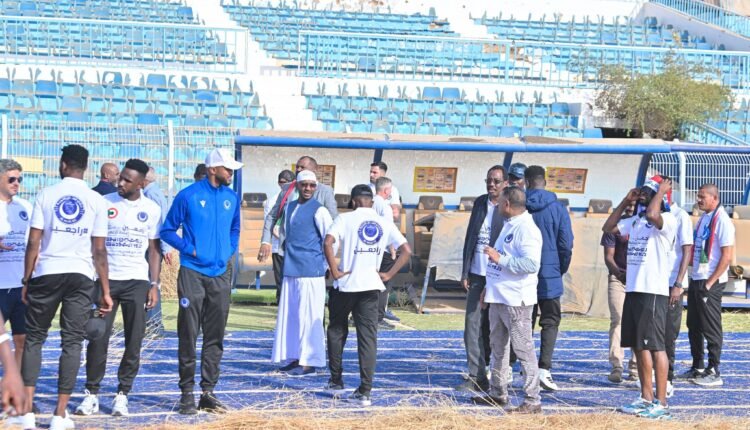 ظهور نجوم الهلال السوداني داخل ملعب الجوهرة الزرقاء بأم درمان يشعل مواقع التواصل الاجتماعي