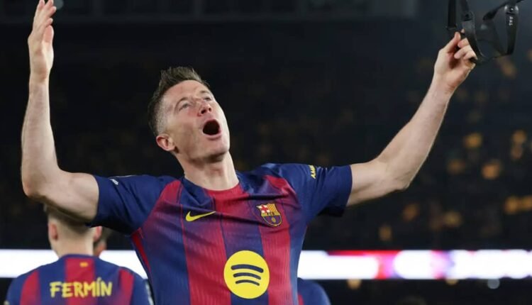 مفاجأة..مهاجم برشلونة يفتح الباب للعروض السعودية