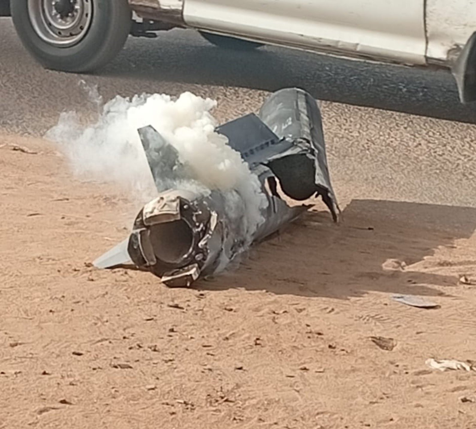 الجيش السوداني يحبط هجومًا بطائرات مسيرة إستراتيجية وسقوط صاروخ في الخرطوم بحري