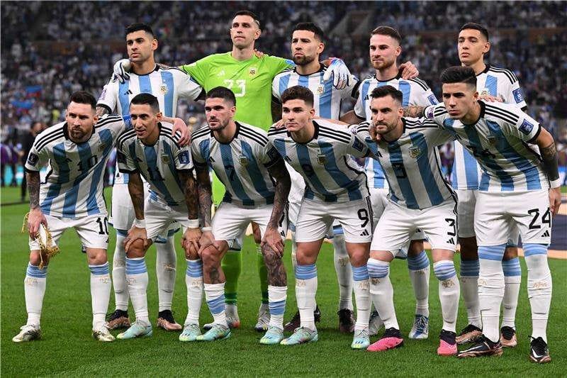 مورينيو يرشح "6"منتخبات للتتويج بلقب كأس العالم