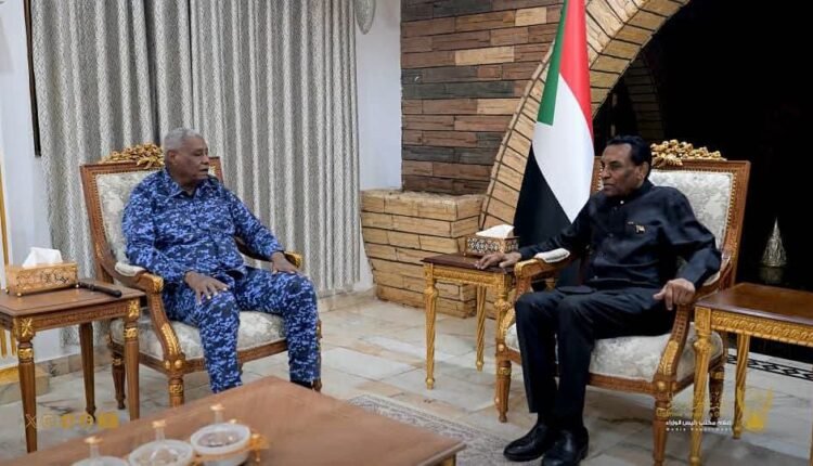 رئيس الوزراء يطّلع على تقرير أمني شامل من وزارة الداخلية