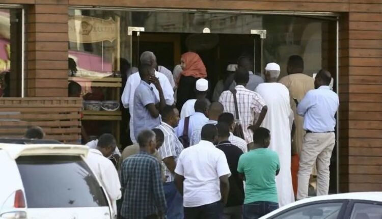 اللجنة الاقتصادية بولاية الخرطوم تطرح حزمة مقترحات لمعالجة أزمة الخبز وخفض الأسعار