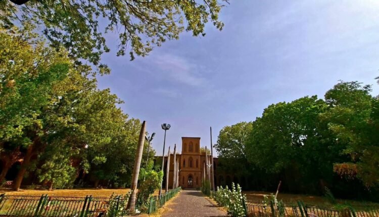 رفض واسع لقرار إغلاق مراكز الجامعات السودانية بالخارج.. أولياء الأمور يتحركون