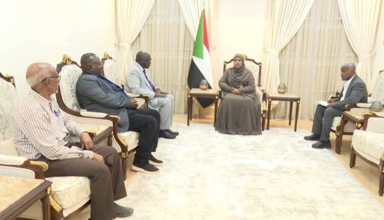 مجلس السيادة يؤكد دعم الدولة للتعليم العالي ويتعهد بالمساهمة في معالجة قضايا الأساتذة الجامعيين
