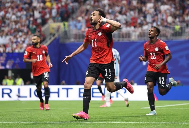 رغم التقدم بثنائية .. مصر تودع المونديال بسيناريو جنوني أمام الأرجنتين..ميسي يقتل فرحة صلاح رغم التقدم بثنائية .. مصر تودع المونديال بسيناريو جنوني أمام الأرجنتين..ميسي يقتل فرحة صلاح