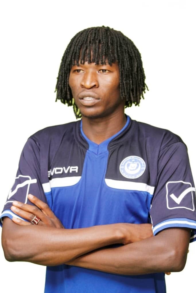 الهلال السوداني يصدم جماهيره وينهي تعاقد لاعب دولي