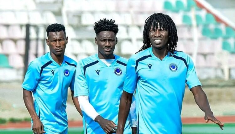 الهلال السوداني يصدم جماهيره وينهي تعاقد لاعب دولي