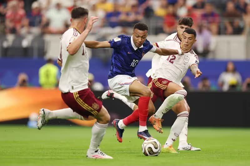 إسبانيا تكرس عقدتها لفرنسا وتحجز المقعد الأول في نهائي كأس العالم