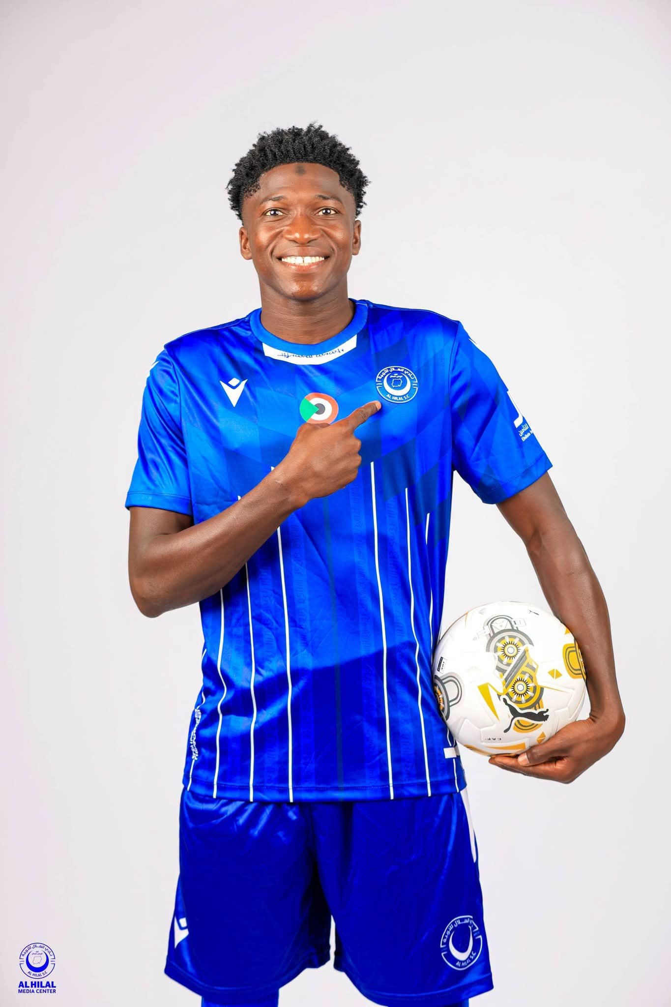 الهلال السوداني يواصل تدعيم صفوفه ويحسم صفقة الغامبي تامبا