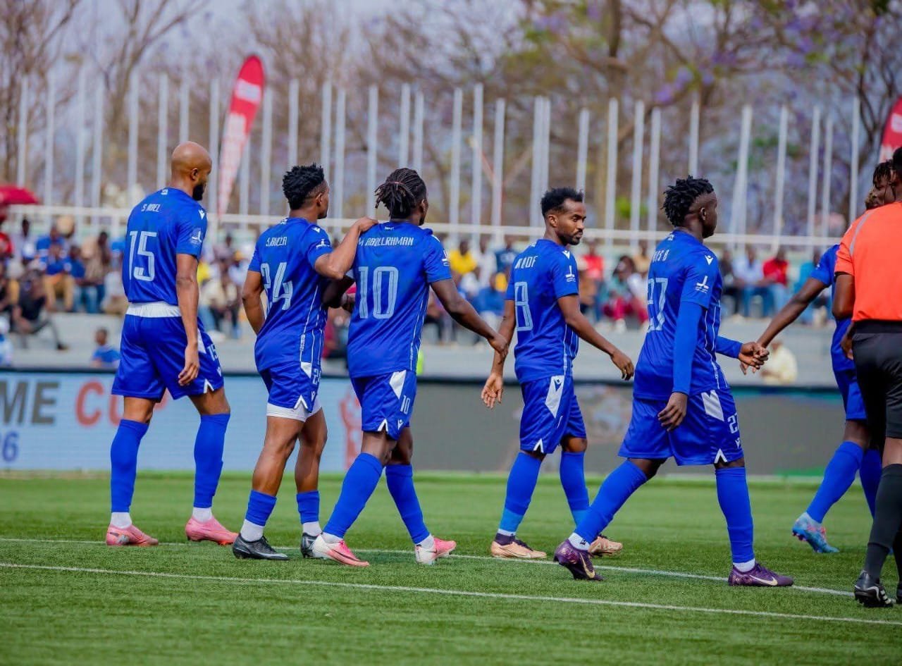 الهلال السوداني يواصل إنتصاراته ويكتسح بطل زنجبار برباعية ويخطف بطاقة التأهل في سيكافا الهلال السوداني يواصل إنتصاراته ويكتسح بطل زنجبار برباعية ويخطف بطاقة التأهل في سيكافا