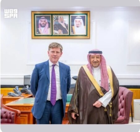 السعودية وبريطانيا تبحثان تطورات الأوضاع في السودان